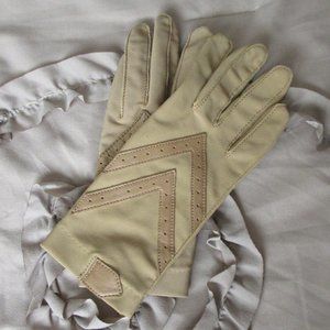 small leather reinforced driving gloves